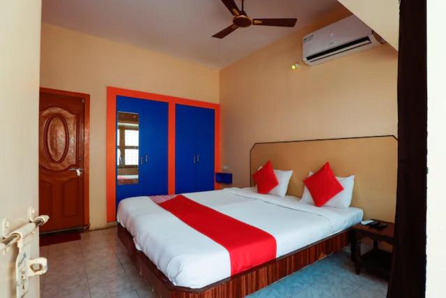 Jaya Krishna Mansions - Deluxe Double Room