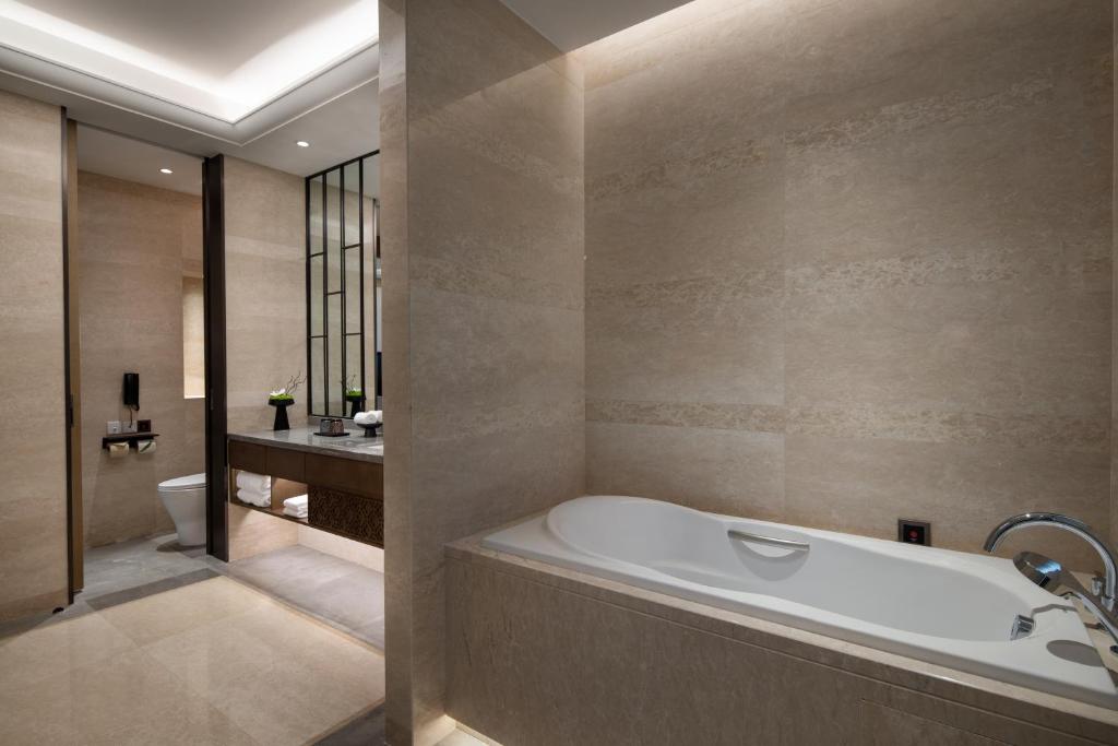 Koupelna v ubytování C&D Hotel,Xiamen Xiang'an-Late Check Out & Free Welcome Snacks
