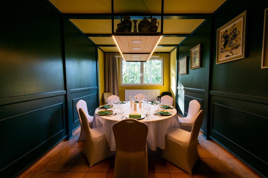 Posezení v ubytování Hotel Veverica