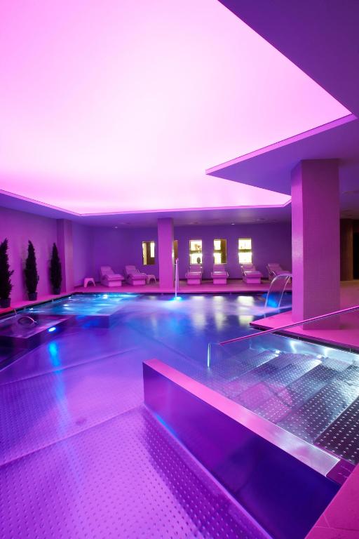 The swimming pool at or close to Grand Plaza Hotel & Wellness