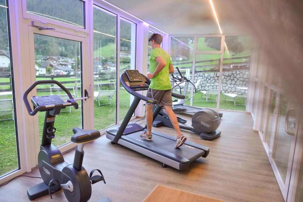 Fitness centrum a/nebo fitness zařízení v ubytování Hotel Condor