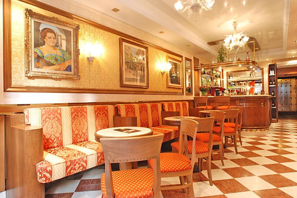 Posezení v ubytování Hotel Fontana