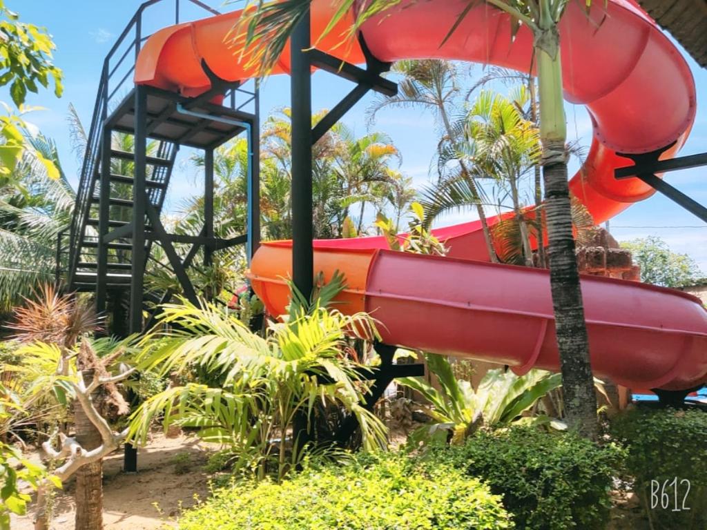 Zahrada ubytování Lanta Riviera Beach Resort