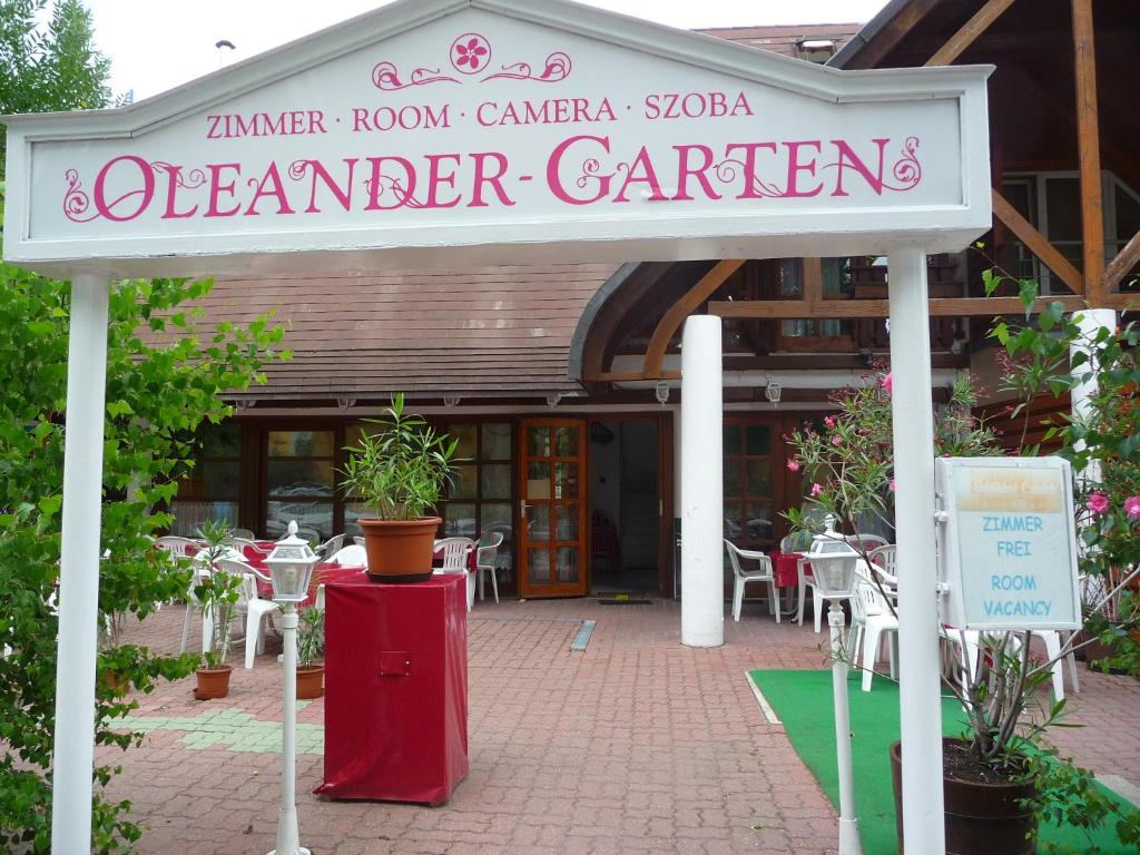 Zahrada ubytování Oleander B&B