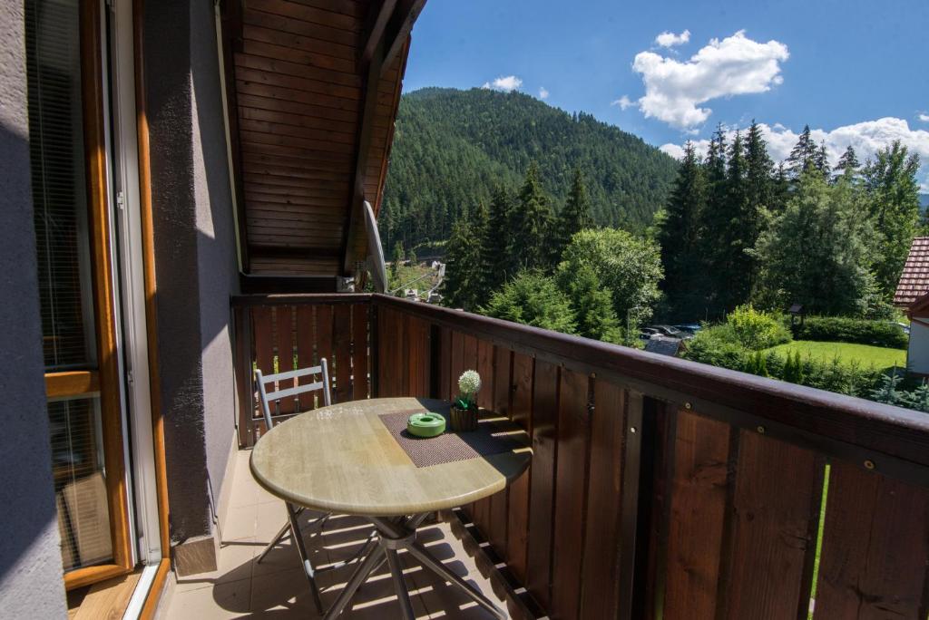 Nespecifikovaný výhled na hory nebo výhled na hory při pohledu z apartmánu