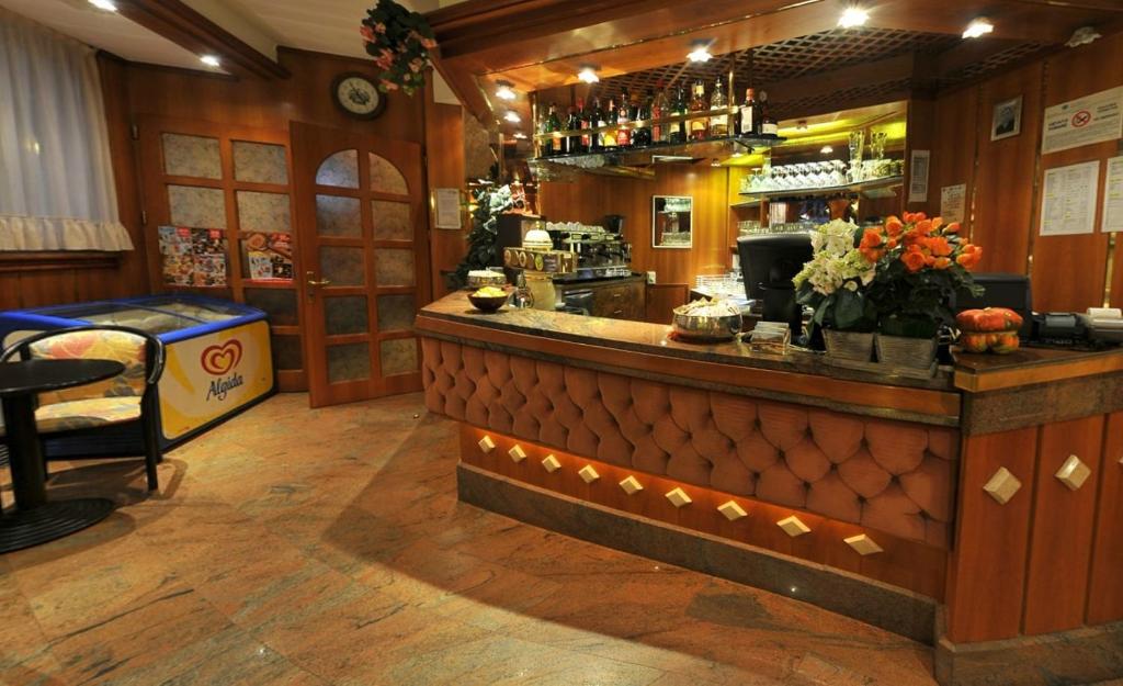 Lounge nebo bar v ubytování Hotel Vela