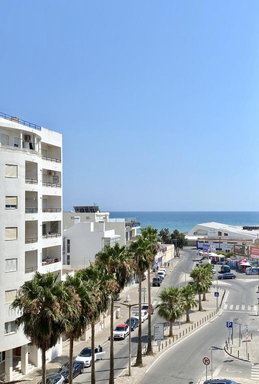 Chantal Apartment Near the beach Quarteira, Quarteira Updated