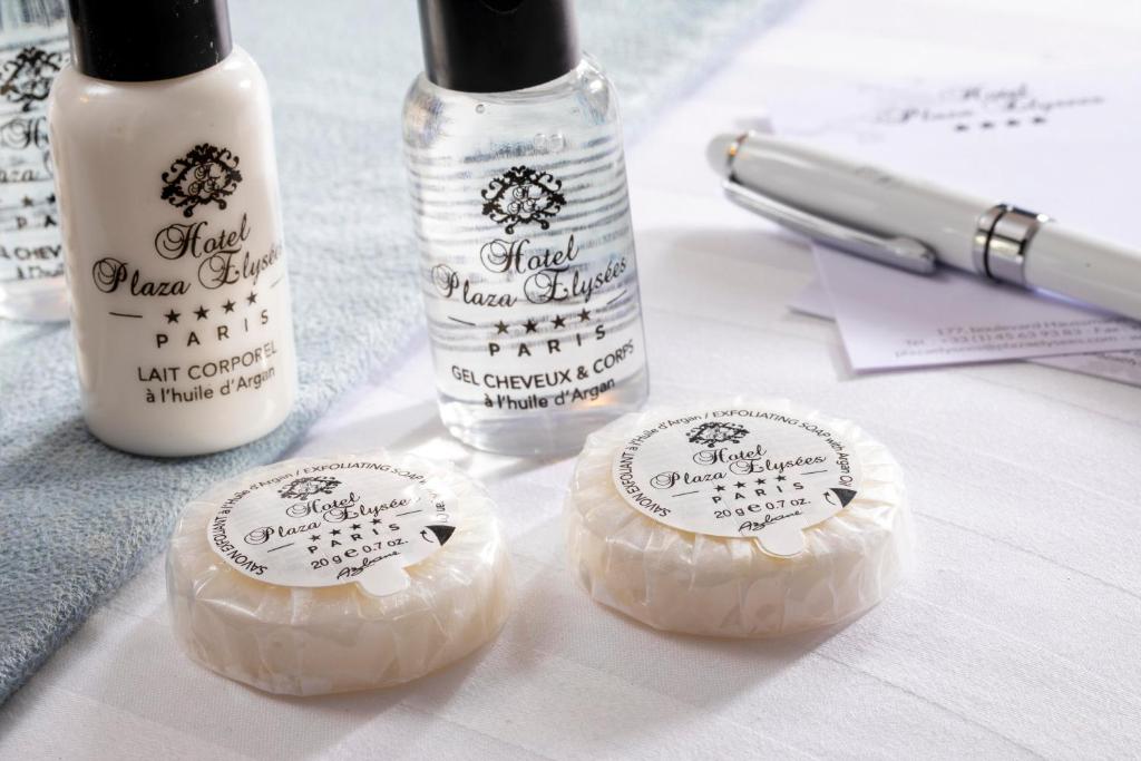 Hotel Plaza Elysées - Resim 30