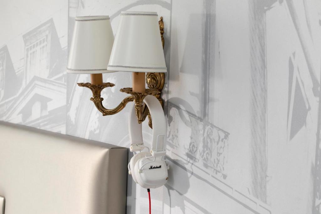 Hotel Plaza Elysées - Resim 12