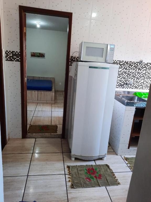  Kitnet em Garatucaia Fundos