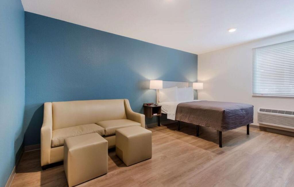 WoodSpring Suites Allentown photo