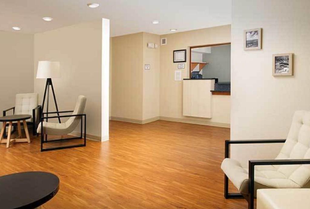 WoodSpring Suites Allentown photo
