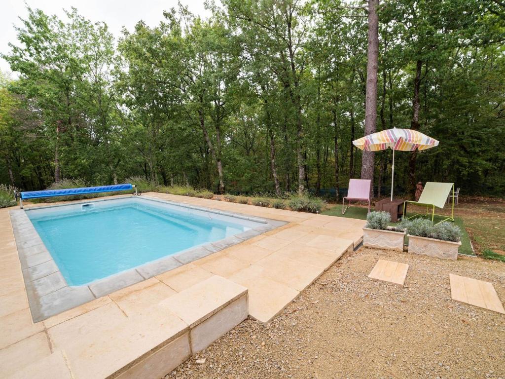 Modern bungalow in Midi Pyrenees with swimming pool , Belaye, France .  Réservez votre hôtel dès maintenant ! - Booking.com