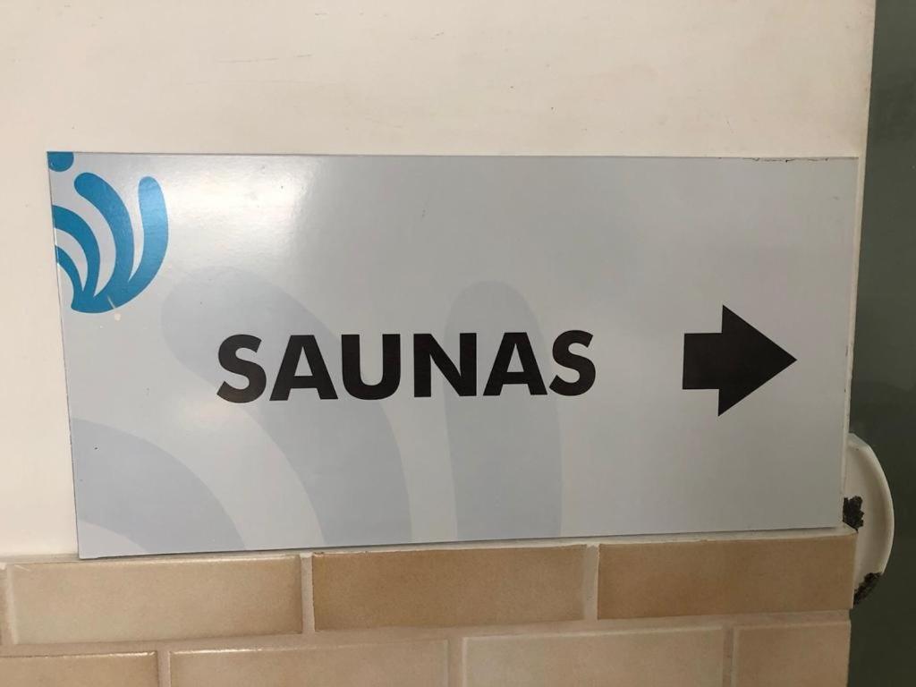  DE FRENTE PARA O MAR EM CONDOMÍNIO DE LUXO