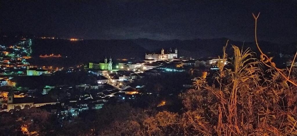 Nespecifikovaný výhled na destinaci Ouro Preto nebo výhled na město při pohledu z hostelu