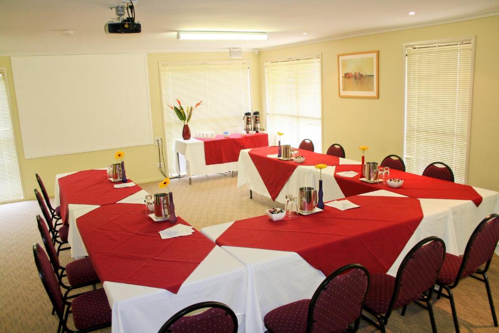 Konferenční prostory v ubytování Caloundra Central Apartment Hotel Official