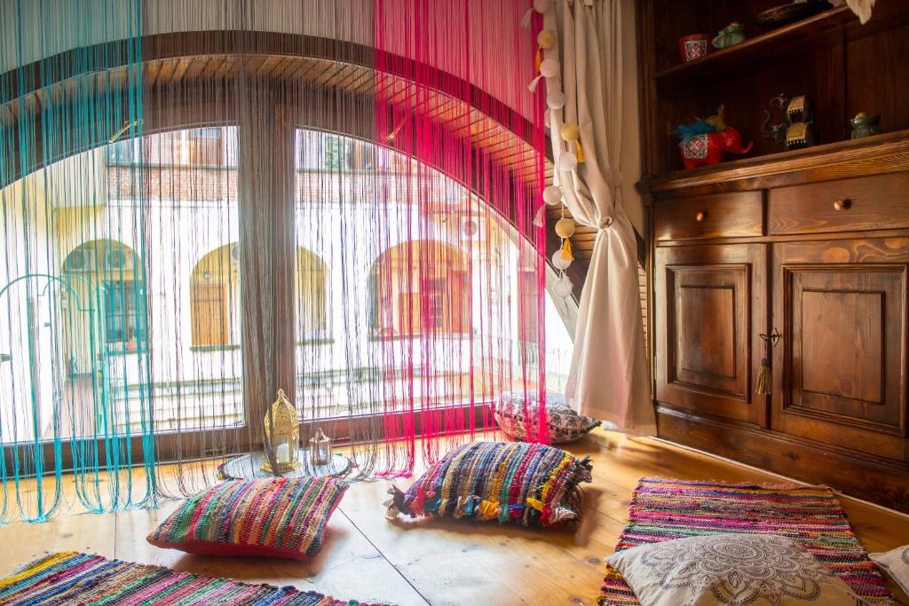 3 Follow your dreams - One-Bedroom Apartment