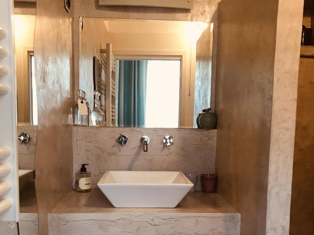 M&S - Maison FÉRAUD - Double Room With Private Bathroom