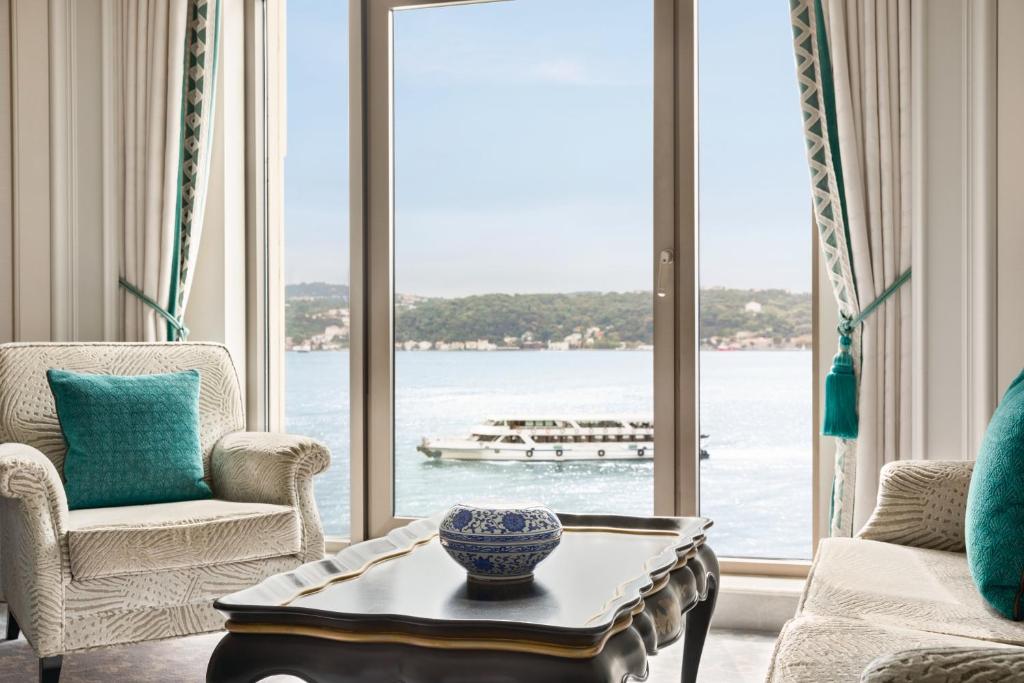 Shangri-La Bosphorus, Istanbul - Premier Room With Bosphorus View