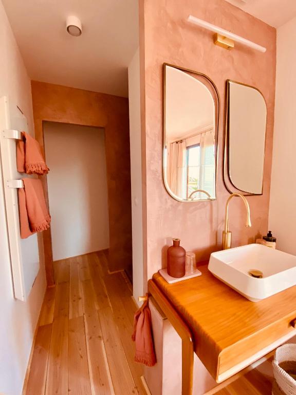 M&S - Maison FÉRAUD - Double Room With Private Bathroom