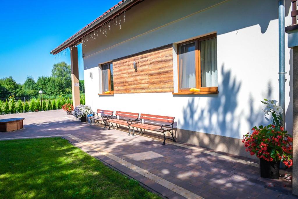 Vonkajšia záhrada v ubytovaní Willa Boconek - Zator Przeciszów