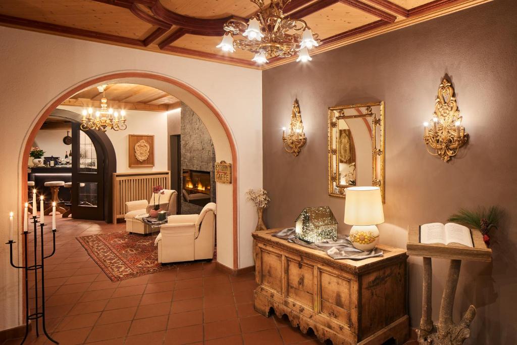 Posezení v ubytování Dolomites Wellness Hotel Savoy