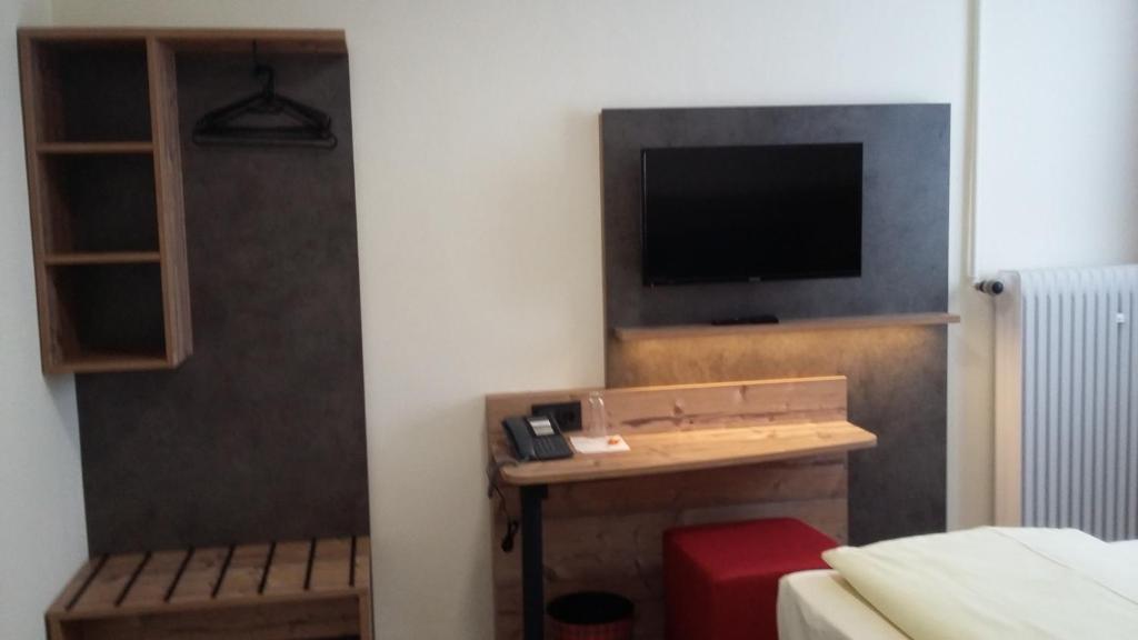 TV a/nebo společenská místnost v ubytování Hotel Angerer