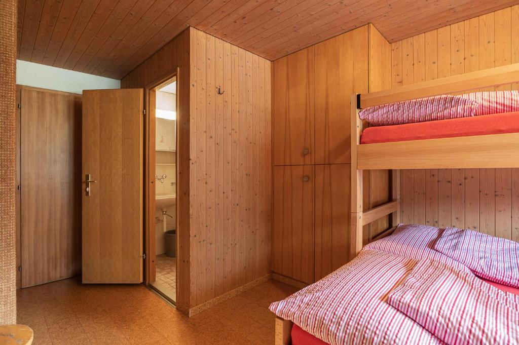 Postel nebo postele na pokoji v ubytování Lehmann's Herberge Hostel