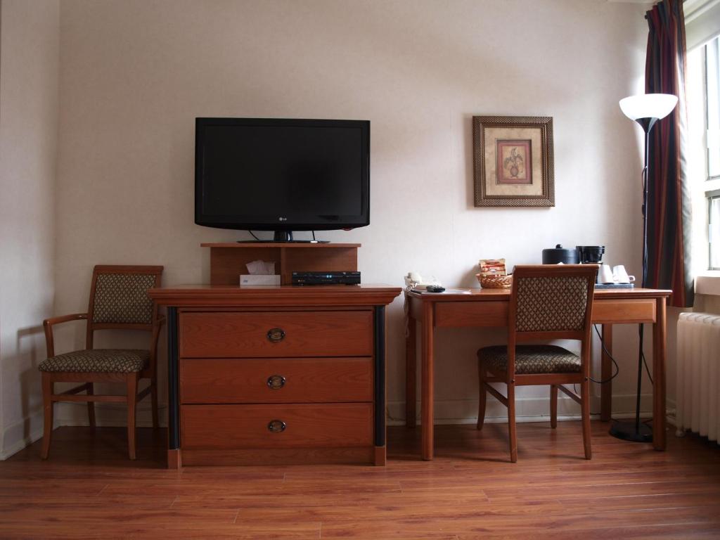 Hotel St-Denis - Resim 30