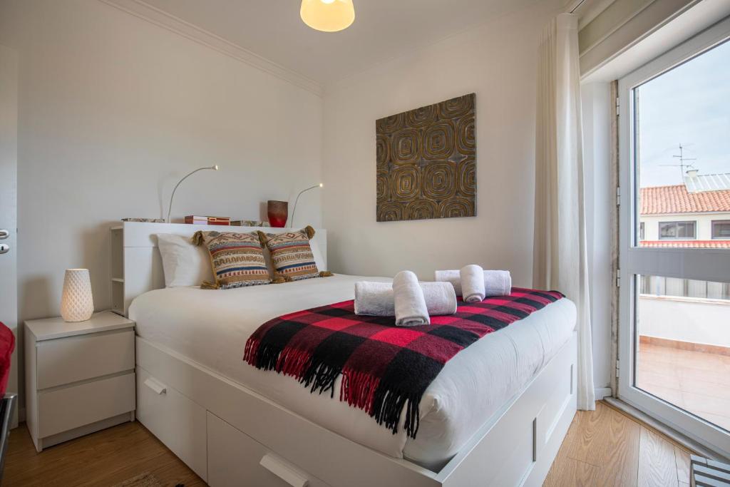LovelyStay - Sintra Mountain View - Two-Bedroom Apartment