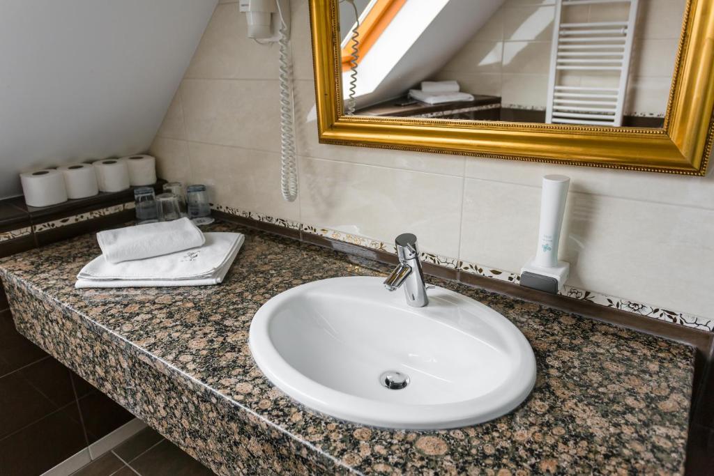 A bathroom at Hotel Gottwald