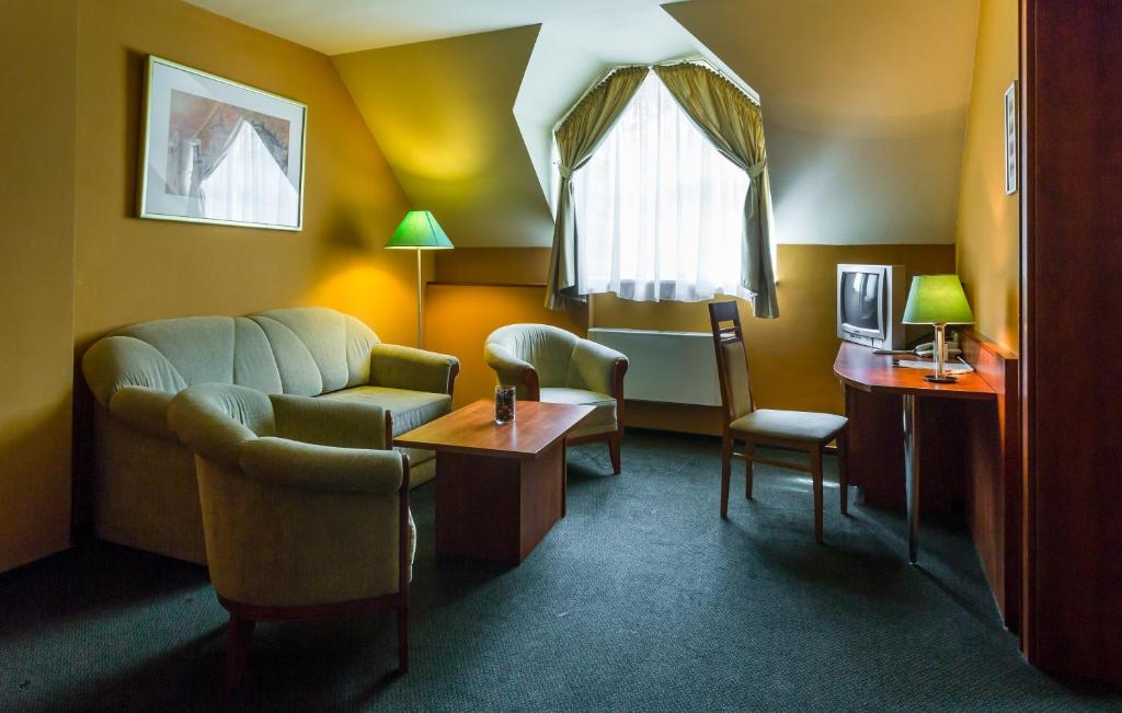 A seating area at Hotel Gottwald