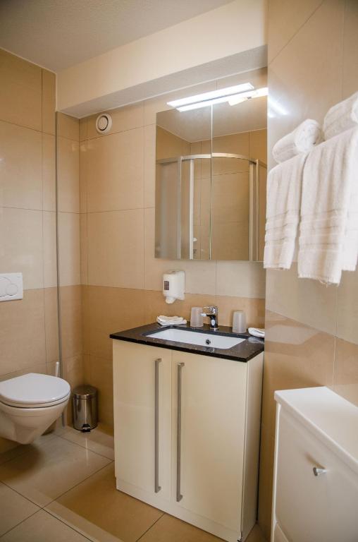 Ένα μπάνιο στο Hotel du Faucon