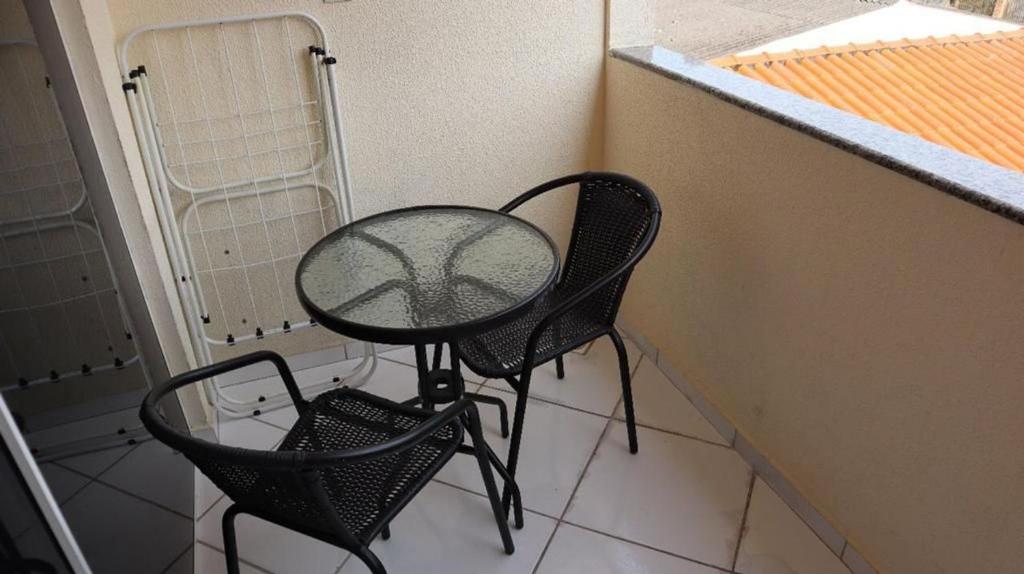  Apartamento com piscina Condomínio Balneário Camboriú