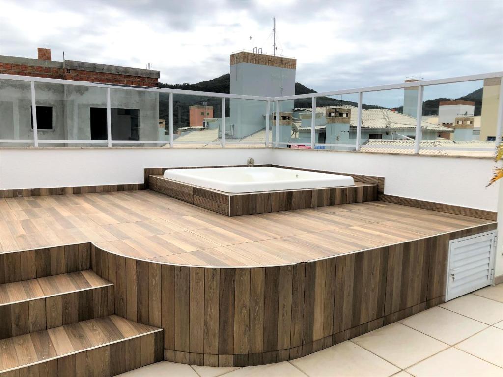  Cobertura completa com mesa de Sinuca e Jacuzzi