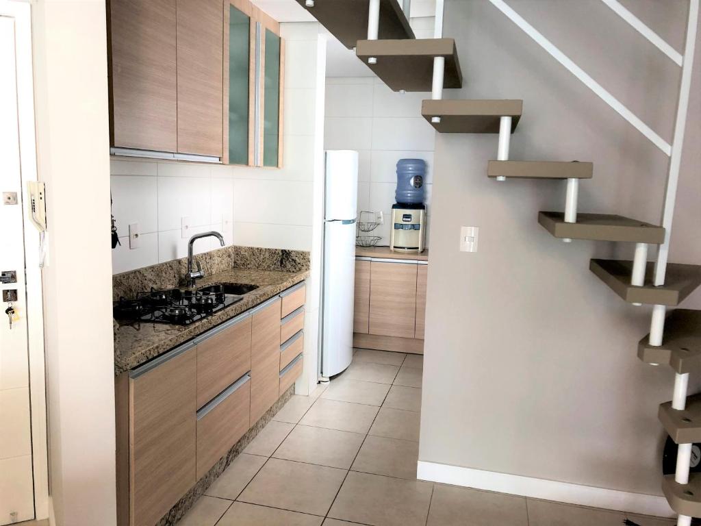  Cobertura completa com mesa de Sinuca e Jacuzzi