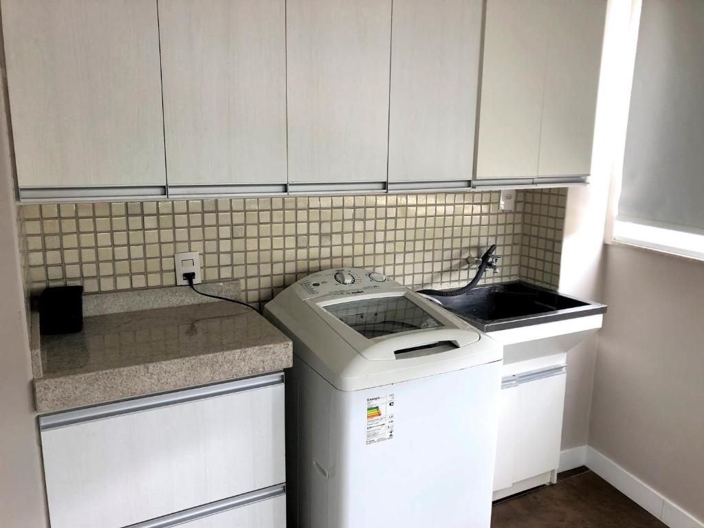  Cobertura completa com mesa de Sinuca e Jacuzzi