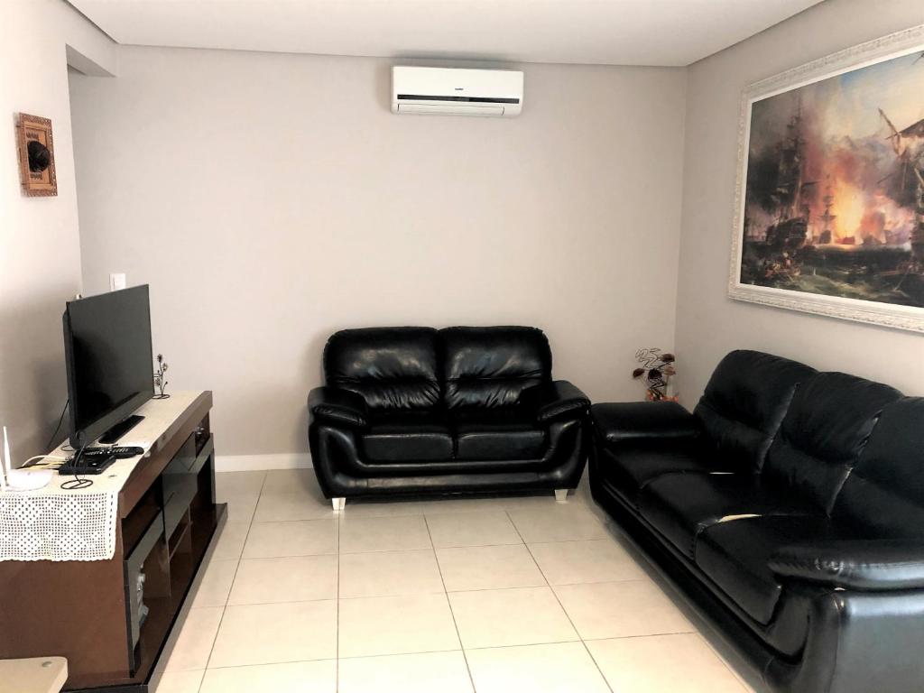  Cobertura completa com mesa de Sinuca e Jacuzzi