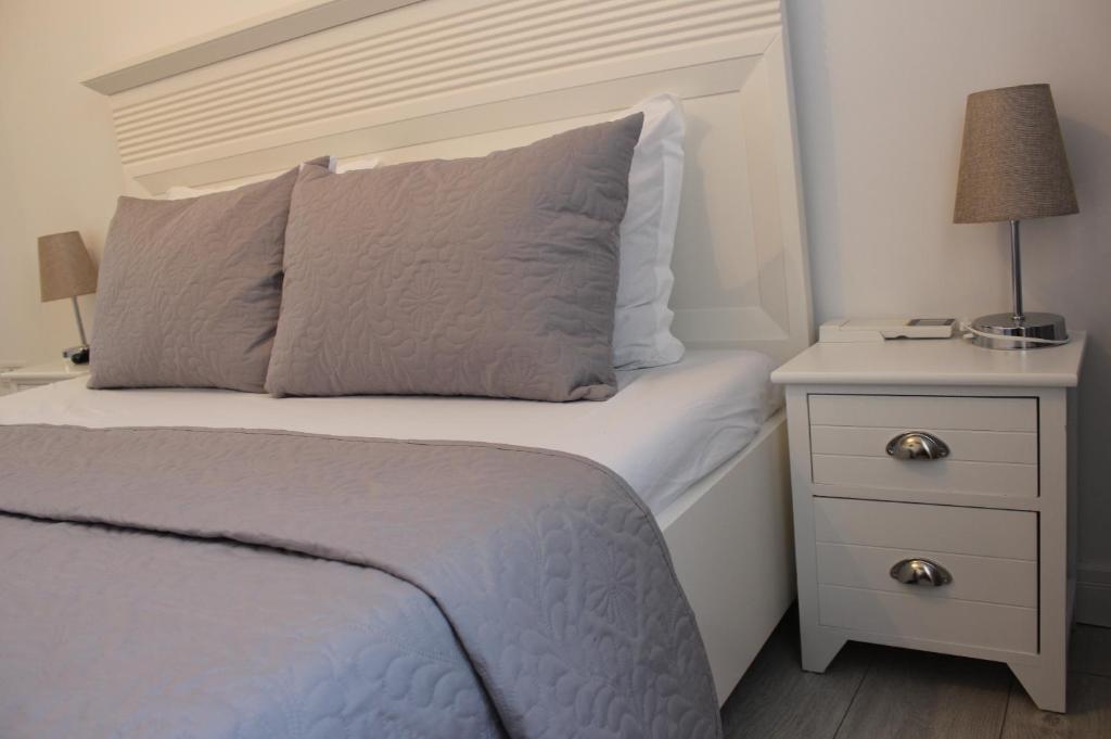 Luxury City Center Apartment – Romana