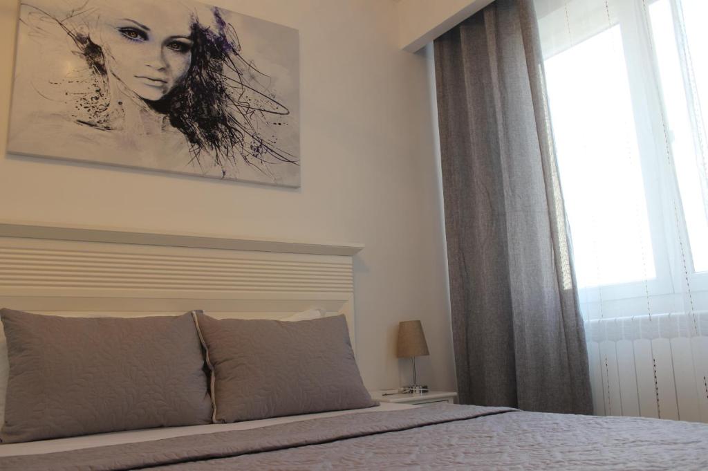 Luxury City Center Apartment – Romana - Resim 27