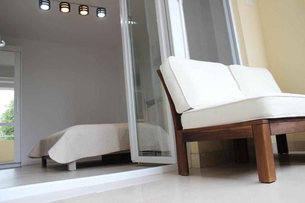 Luxury City Center Apartment – Romana - Resim 13