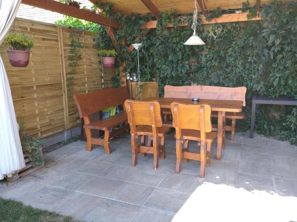 Patio nebo venkovní prostory v ubytování Ubytování v soukromí Opolany u Poděbrad
