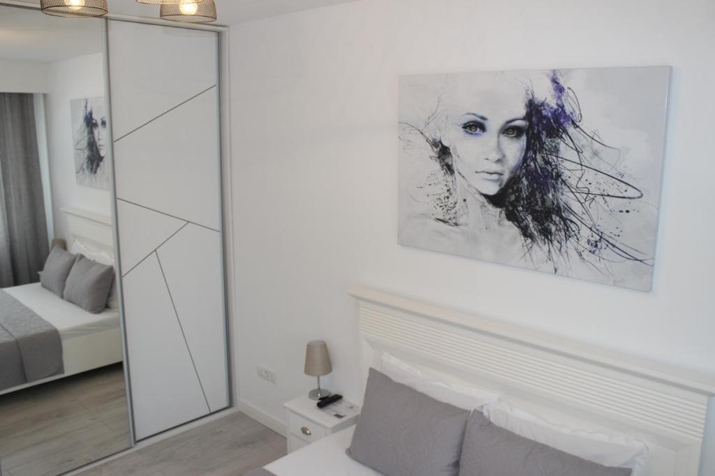 Luxury City Center Apartment – Romana - Resim 21