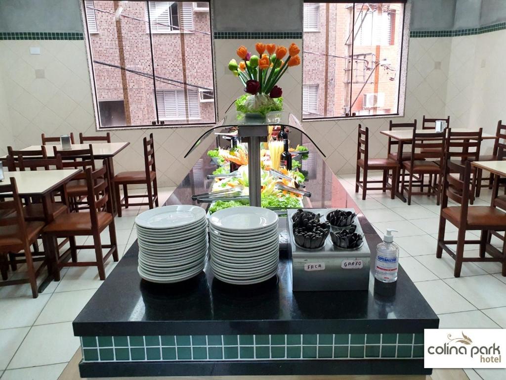  Colina Park Hotel