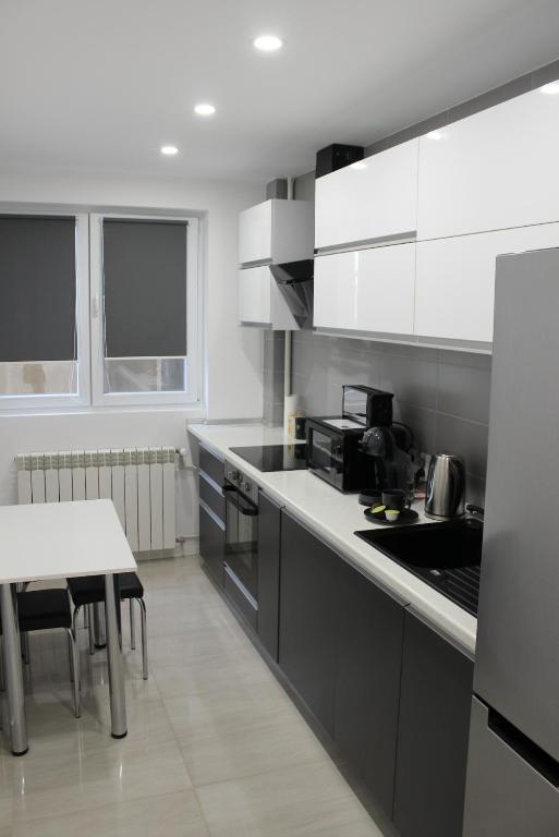 Luxury City Center Apartment – Romana - Resim 41