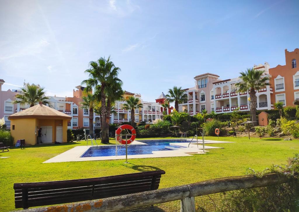 Vonkajšia záhrada v ubytovaní El ático de los flamencos, Apartamentos Living Sur