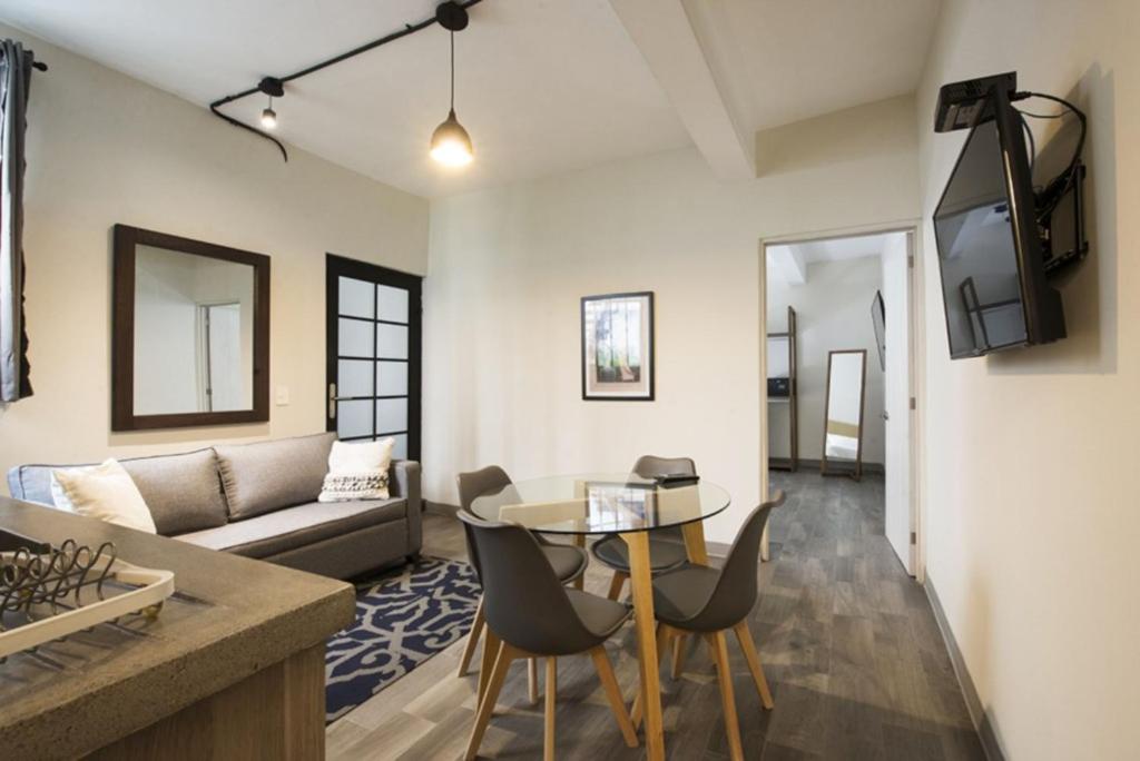 Quiet apartment in the heart of CDMX (C), Mexico City, Mexico