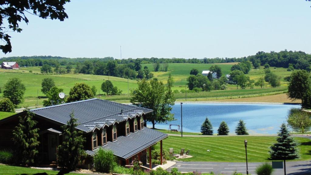 Sojourner's Lodge & Log Cabin Suites - Deluxe Suite