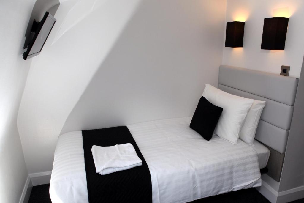 The Omega Hotel - Resim 42