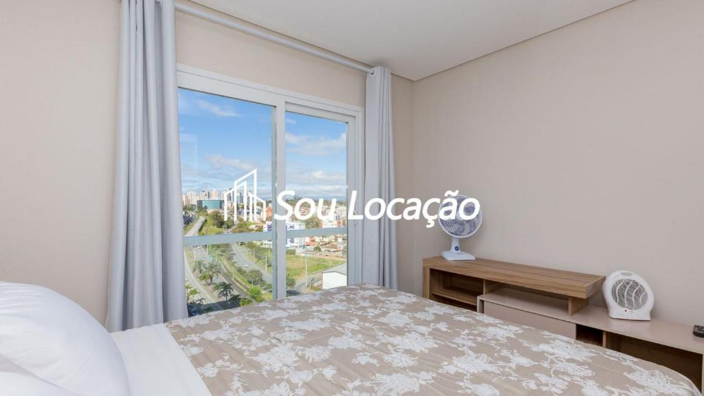  Estúdio totalmente mobiliado ensolarado e com bonita vista da cidade com destaque para o Jardim Botânico
